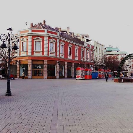 Prenociste Nikolas Grand Smederevo Eksteriør billede
