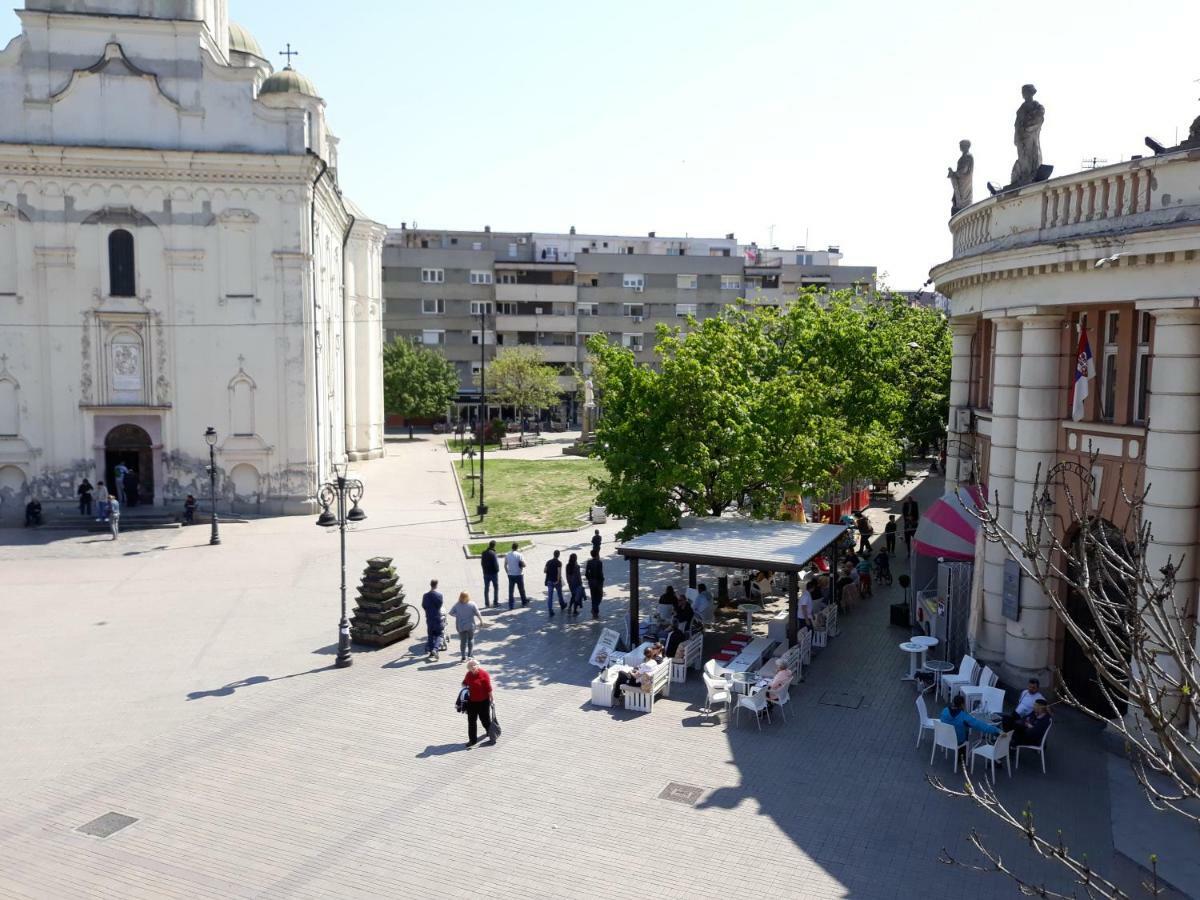 Prenociste Nikolas Grand Smederevo Eksteriør billede