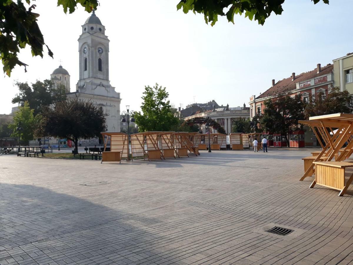 Prenociste Nikolas Grand Smederevo Eksteriør billede